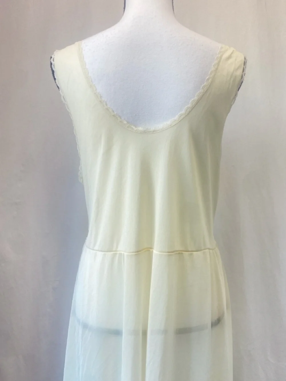 Vintage sheer nylon/chiffon nightgown lingerie Ivory Cream Lace 60s 70s Small - Picture 12 of 16